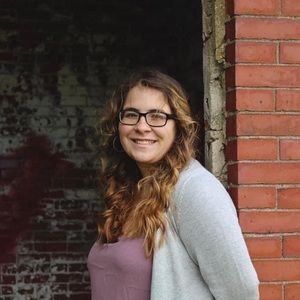 Meet your Posher, Mia